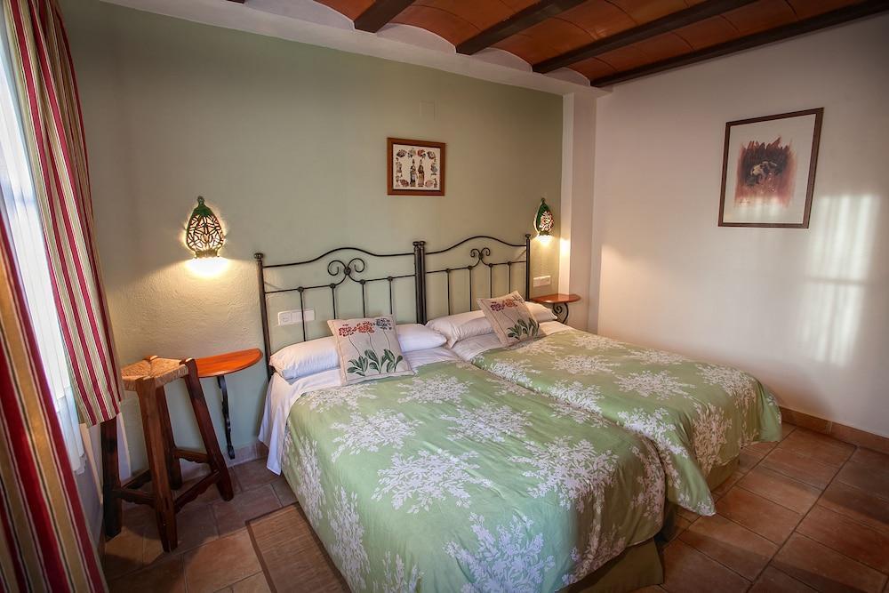 La Caseria De Tito Nocleg ze śniadaniem 3*
